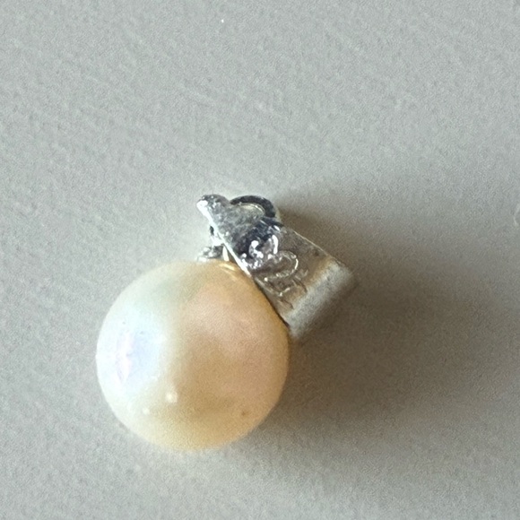 Pearl dangle pendant - Picture 8 of 9